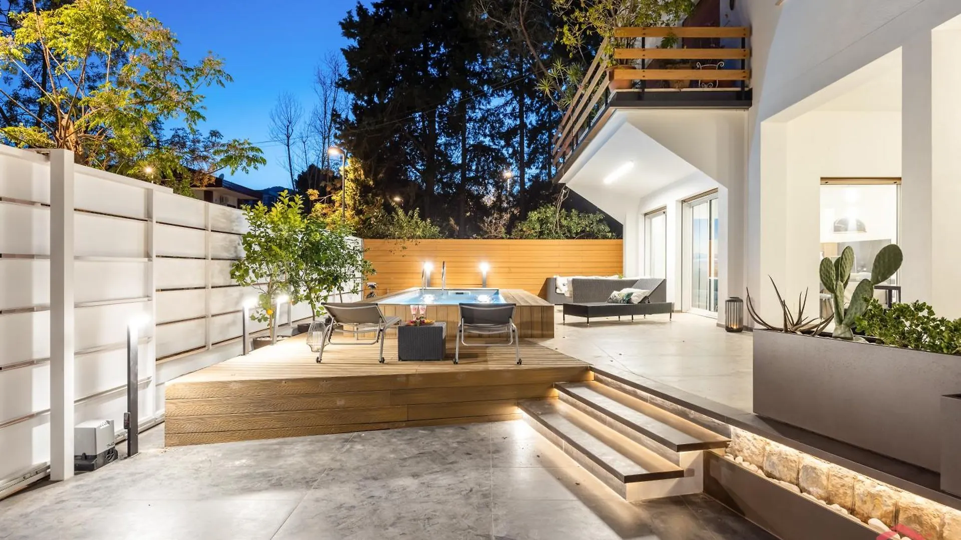 Appartamento In Villa Con Piscina Privata Palermo 0*,